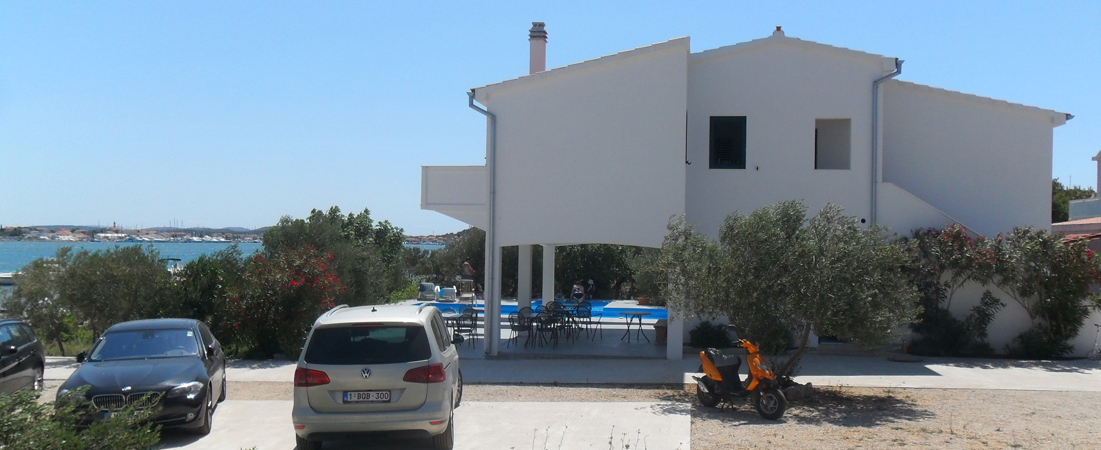 Ferienwohnungen mit Pool