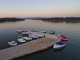 Bootsliegeplatz Bootssteg Bootsanleger
